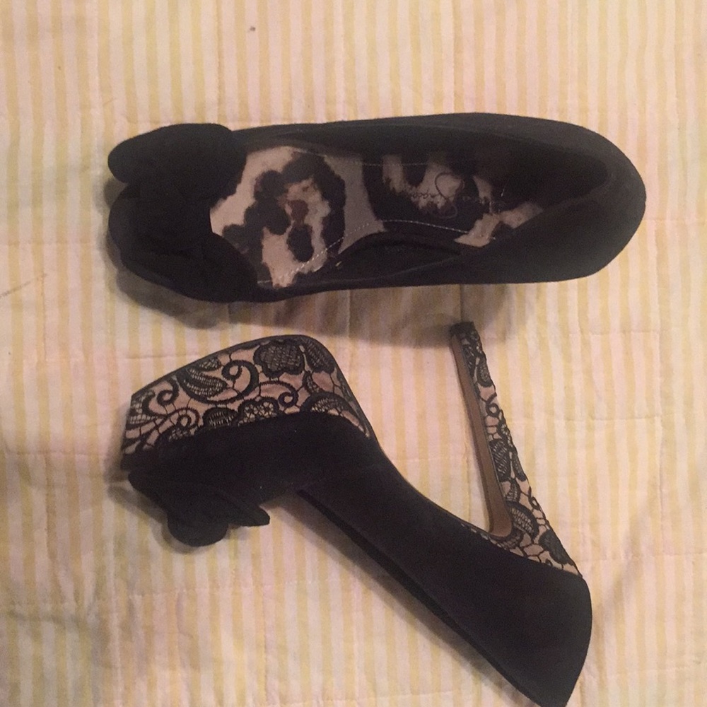 Jessica Simpson suede heels